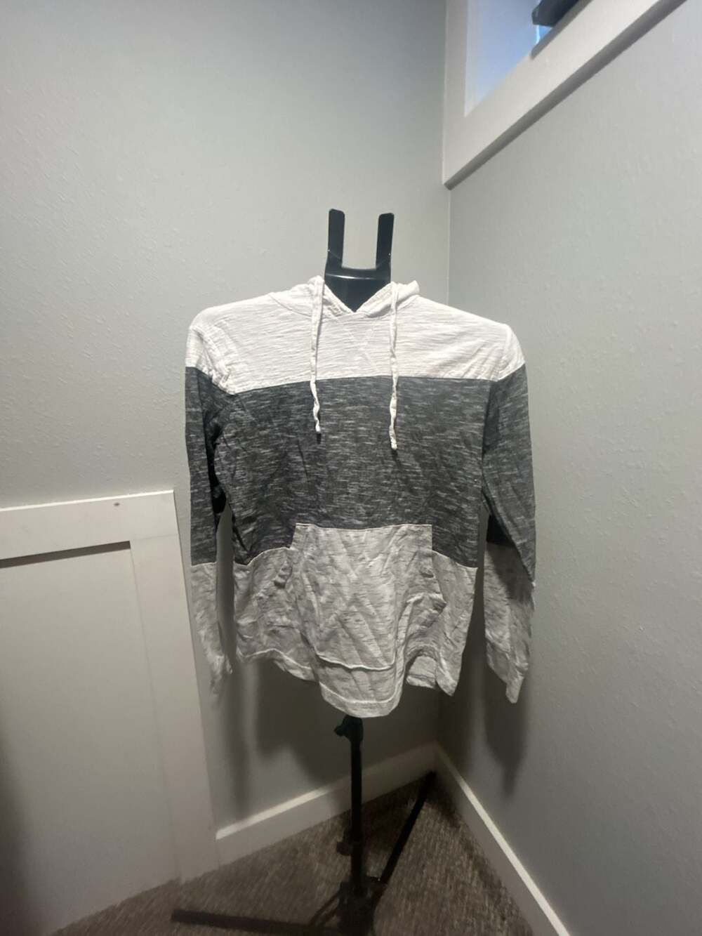 Broken Threads Hoodie Size Small Gray Black White Colorblock Pullover